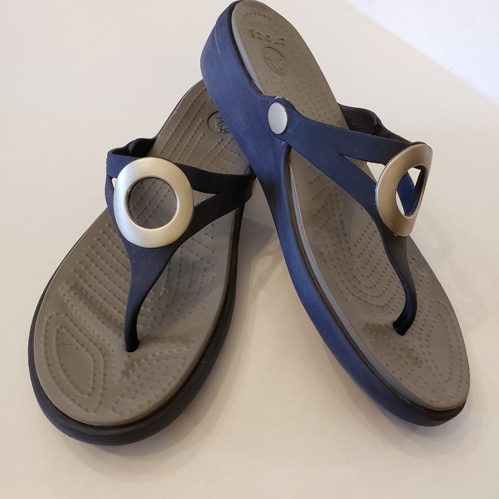 Crocs Women's Size 9 Sanrah Sandal